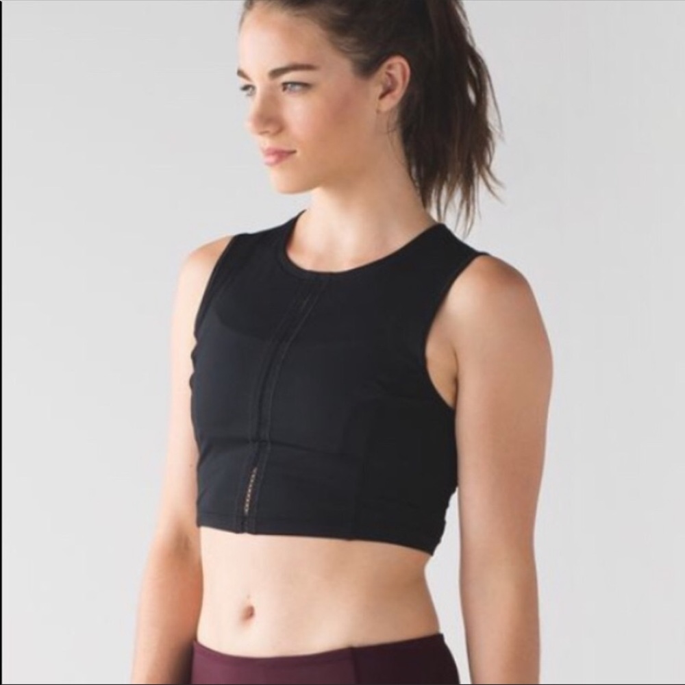 Lulu lemon Sculpt It crop top